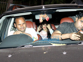 Ameesha Patel snapped outside Kromakay salon in Juhu