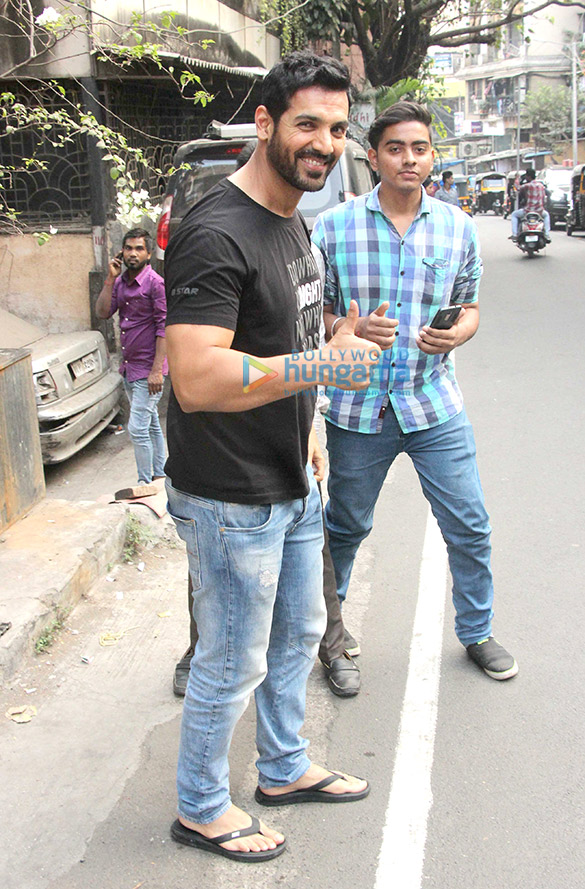 John Abraham, Sushmita Sen and others spotted at Bandra John Abraham, Sushmita Sen and others spotted at Bandra