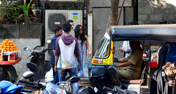 Krishna Shroff snapped in Bandra Krishna Shroff snapped in Bandra