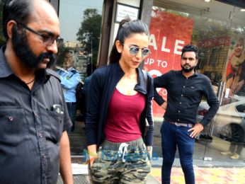 Rakul Preet spotted after lunch in Bandra