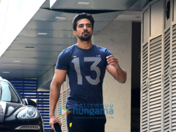 Saqib Saleem snapped outside his gym