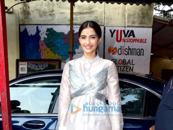 Sonam Kapoor and R. Balki snapped promoting their film Pad Man