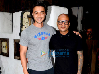 Ayush Sharma snapped at Hakim's Aalim salon in Bandra