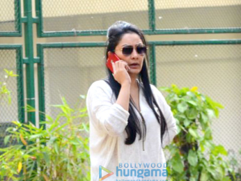 Maanyata Dutt spotted outside her residence in Bandra