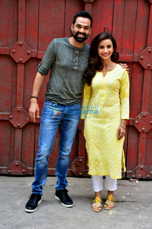 Patralekha and Abhay Deol snapped during a photo shoot for the film Nanu Ki Janu Patralekha and Abhay Deol snapped during a photo shoot for the film Nanu Ki Janu