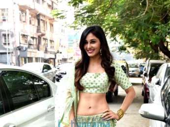 Pooja Chopra snapped at Hues Fashion Store