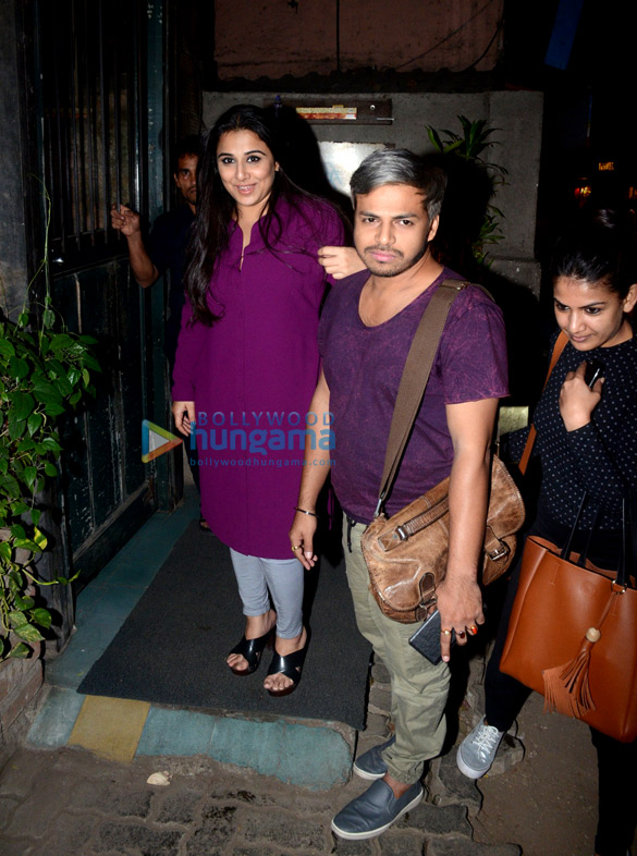 Vidya Balan snapped at Pali Village Cafe Vidya Balan snapped at Pali Village Cafe