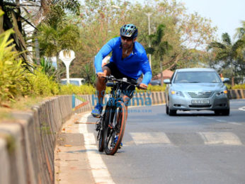 Amit Sadh spotted on a cycle at Carter Road in Bandra