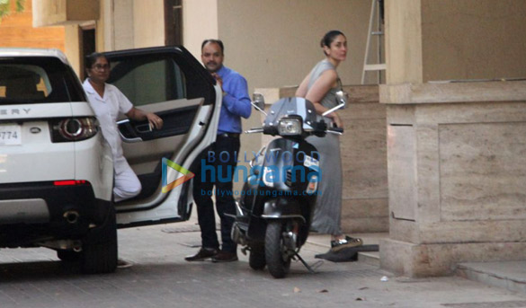 Kareena Kapoor Khan and Taimur Ali Khan spotted at Amrita Arora’s house Kareena Kapoor Khan and Taimur Ali Khan spotted at Amrita Arora’s house