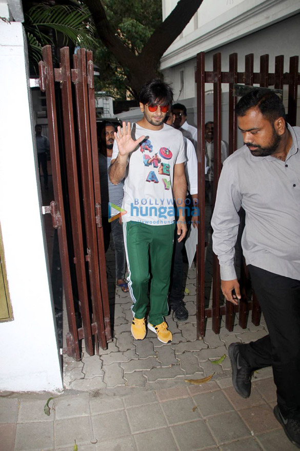 Ranveer Singh spotted in Bandra Ranveer Singh spotted in Bandra