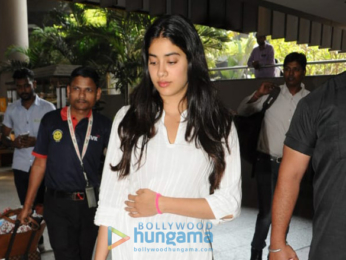 Sophie Choudry, Gurmeet Choudhary and others snapped at the airport