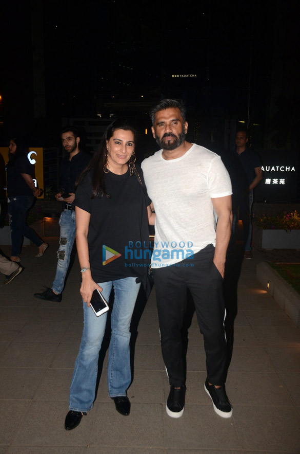 Suniel Shetty and Sachin Tendulkar snapped at BKC Suniel Shetty and Sachin Tendulkar snapped at BKC