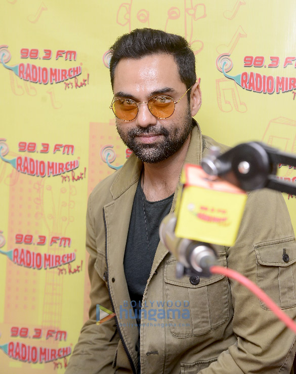 Abhay Deol and Patralekha promote Nanu Ki Jaanu at 98.3 FM Radio Mirchi