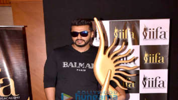 Arjun Kapoor and Kartik Aaryan snapped attending the IIFA Voting Weekend 2018 Arjun Kapoor and Kartik Aaryan snapped attending the IIFA Voting Weekend 2018