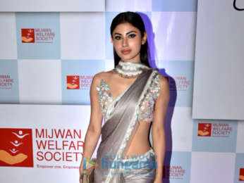 Celebs attend Manish Malhotra's show The Walk of Mijwan