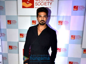 Celebs attend Manish Malhotra's show The Walk of Mijwan