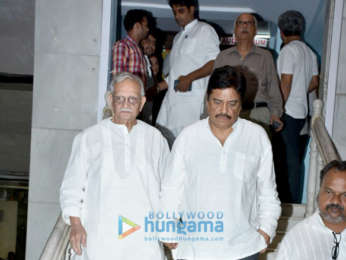 Celebs attend Vishal Bhardwaj's late mother's prayer meeting