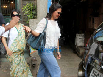 Jacqueline Fernandez and Lara Dutta spotted at Pali Village Cafe in Bandra