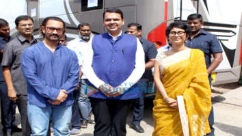 Aamir Khan, Kiran Rao snapped with Chief Minister of Maharashtra Devendra Fadnavis