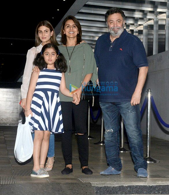 Rishi Kapoor and family snapped at Hakkasan in Bandra