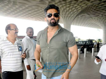 Sushant Singh Rajput, Suniel Shetty and Raveena Tandon snapped at the airport
