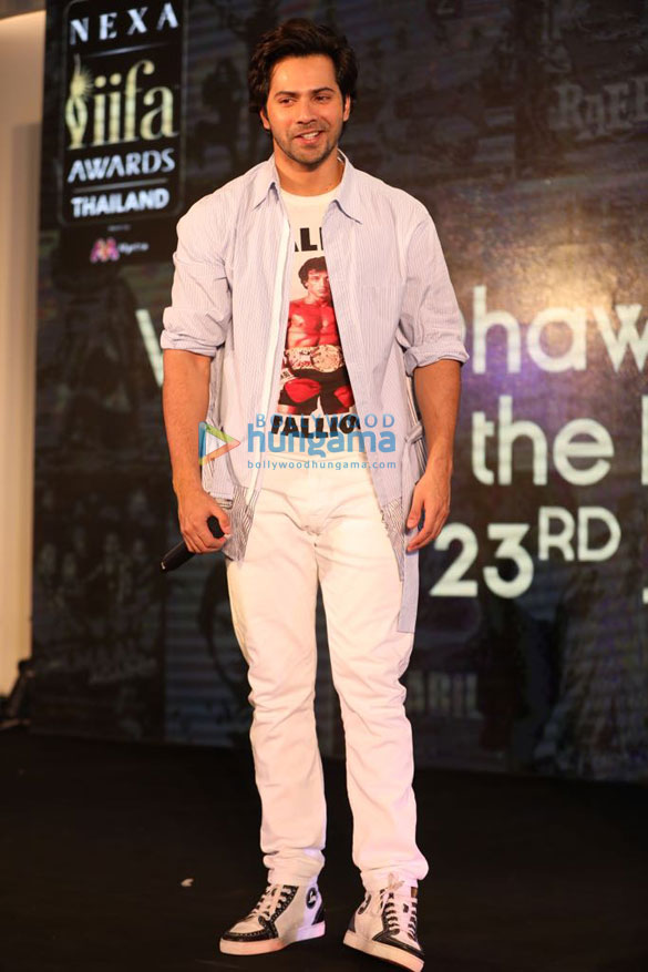 IIFA 2018: Varun Dhawan meets fans at EmQuartier Mall, Bangkok IIFA 2018: Varun Dhawan meets fans at EmQuartier Mall, Bangkok