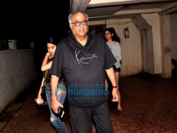 Janhvi Kapoor, Khushi Kapoor & Boney Kapoor visit Arjun Kapoor's home