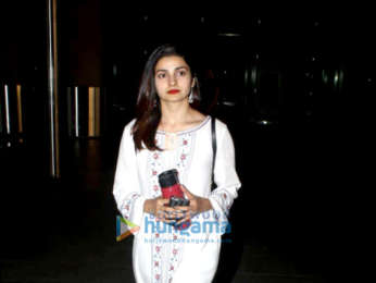 Sanjay Dutt, Urvashi Rautela and others snapped at the airport