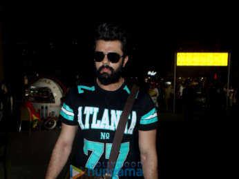Shraddha Kapoor, Suniel Shetty, Urvashi Rautela and others snapped at the airport