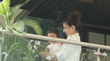 Soha Ali Khan and Inaaya snapped at Kareena Kapoor-Saif Ali Khan’s Bandra home