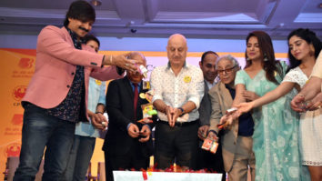 UNCUT: Vivek Oberoi & Anupam Kher @’Yes to life & No to Tobacco’ Campaign