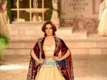 Kangana Ranaut walk the ramp for Anju Modi at India Couture Week 2018