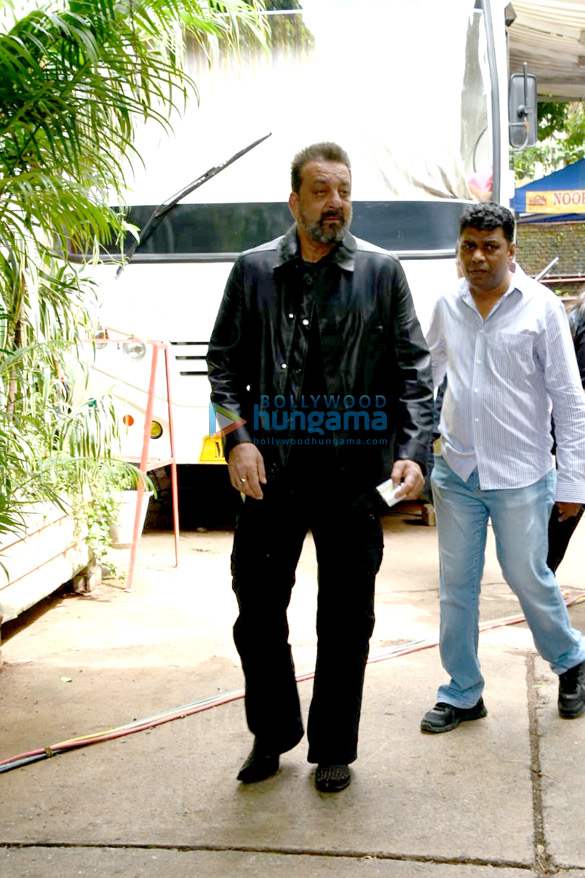 Sanjay Dutt snapped promoting Saheb Biwi Aur Gangster 3 Sanjay Dutt snapped promoting Saheb Biwi Aur Gangster 3