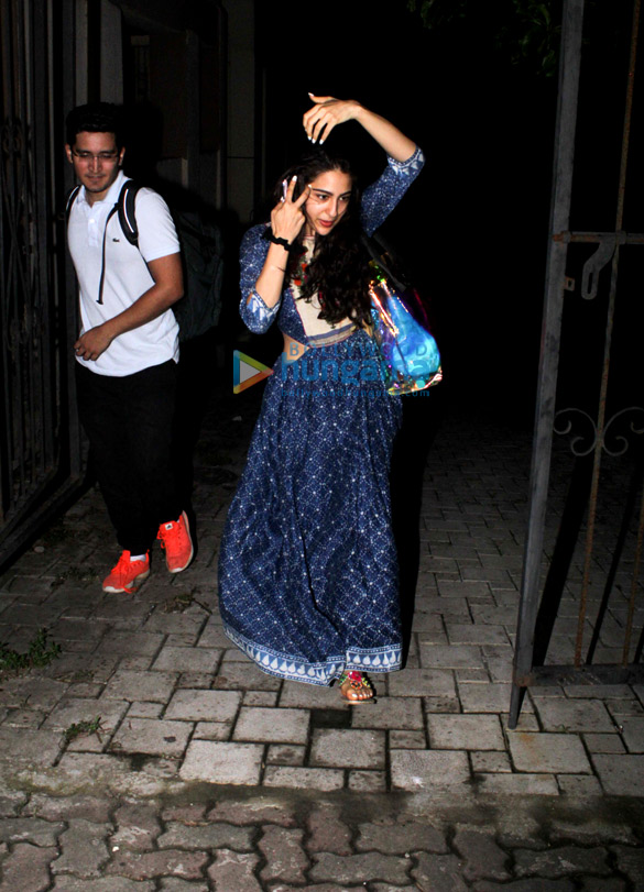 Sara Ali Khan snapped after yoga class in Bandra Sara Ali Khan snapped after yoga class in Bandra