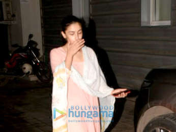 Alia Bhatt snapped after dance rehearsals in Juhu