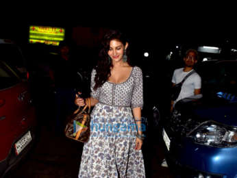 Amyra Dastur snapped at Bandra Project