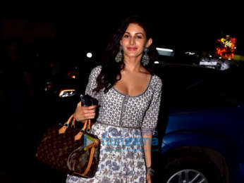 Amyra Dastur snapped at Bandra Project