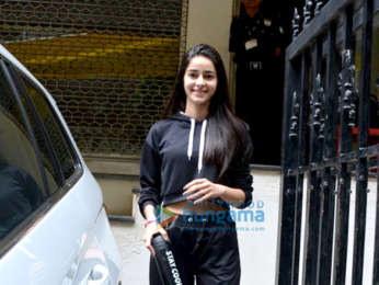 Ananya Panday, Kiara Advani, Vikas Bahl snapped at Pali Village Cafe