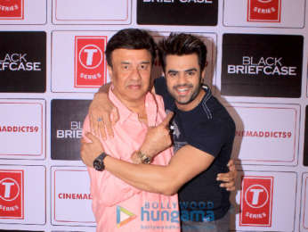 Celebs grace the preview of Maniesh Paul's short film 'Black Briefcase'