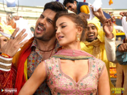 Wallpapers of the Movie Jabariya Jodi
