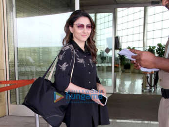 Karisma Kapoor, Bobby Deol, Rani Mukerji, Amyra Dastur and others snapped at the airport