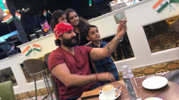 Saif Ali Khan interacts with the CISF forces in Indore
