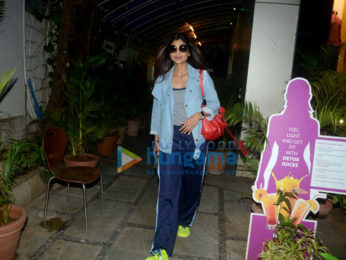Shilpa Shetty snapped at a salon in Khar