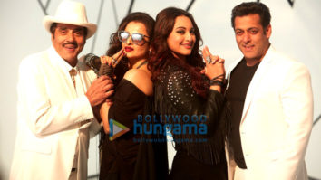 Movie Stills Of The Movie Yamla Pagla Deewana Phir Se
