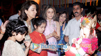 Neetu Singh and family spotted in Bandra for Ganpati visarjan