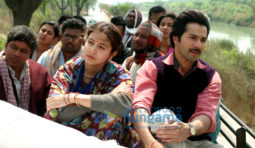 Movie Stills Of The Movie Sui Dhaaga – Made In India
