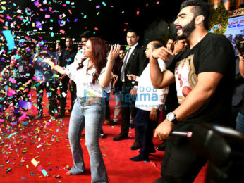 Arjun Kapoor and Parineeti Chopra snapped at the Luv-Kush Ramleela in Delhi