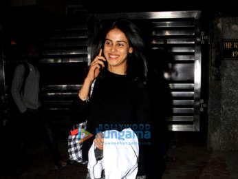 Genelia Dsouza snapped at a clinic in Bandra