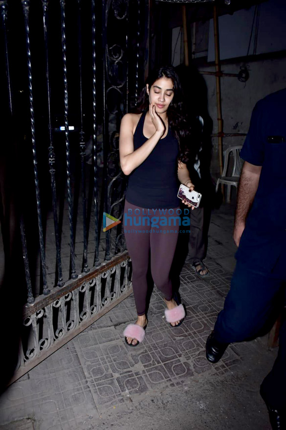 Janhvi Kapoor spotted at the Dharma office in Bandra Janhvi Kapoor spotted at the Dharma office in Bandra