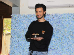 MUST WATCH: Aayush Sharma Grand Birthday Celebration and Cake Cutting MUST WATCH: Aayush Sharma Grand Birthday Celebration and Cake Cutting